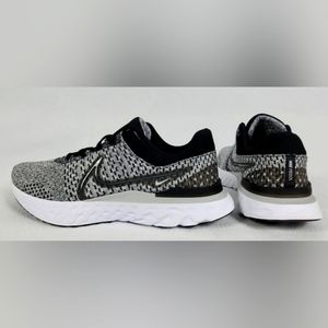 Nike React Infinity Flynit